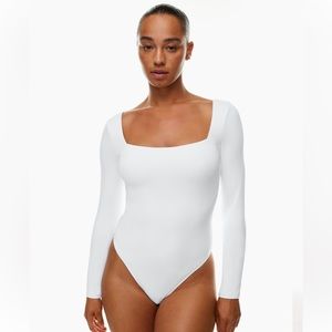 Babaton Contour Squareneck Bodysuit